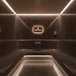 Hotel apartamentowy Alaia Legacy 5*